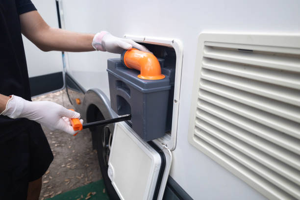 Best Porta potty delivery and setup  in Lakeport, TX